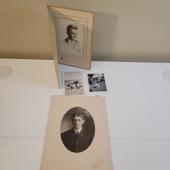 Lot of 21 Antique & Vintage Portrait Photographs – Cabinet Cards & Snapshots - Picture 13 of 14